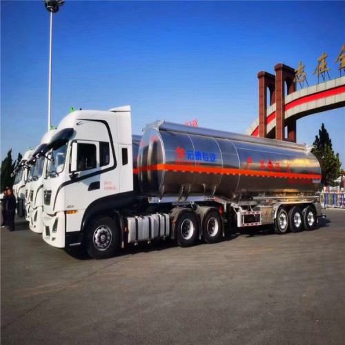 易燃液體罐式運(yùn)輸半掛車