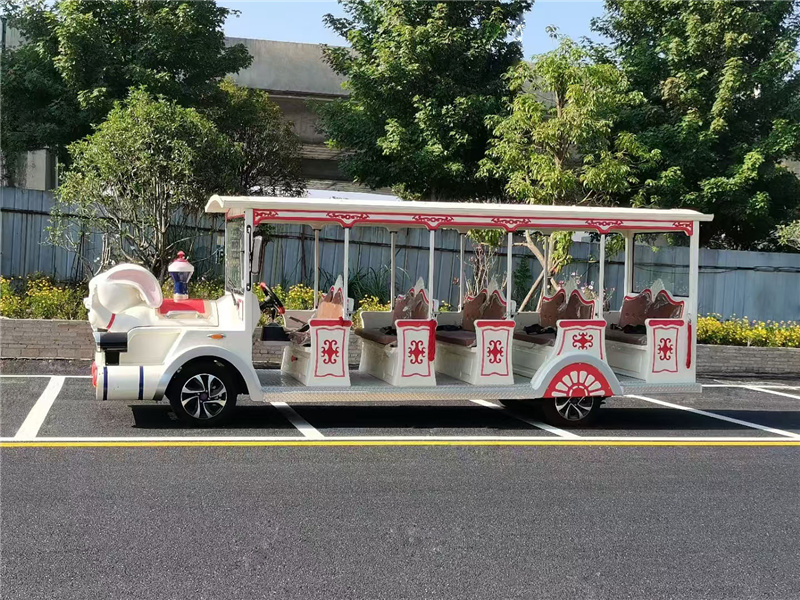 4房地產接待用車